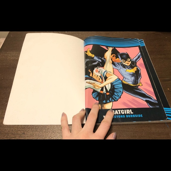 Batgirl DC Universe Rebirth Vol. 1 Beyond Burnside - Picture 9 of 11
